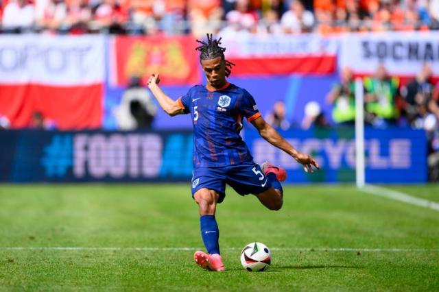 1718607427191010813.jpg ake.jpg