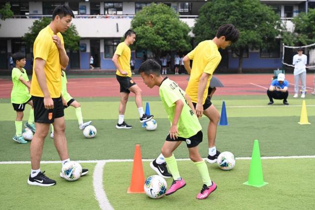 1686968266746033128.jpg y4.jpg