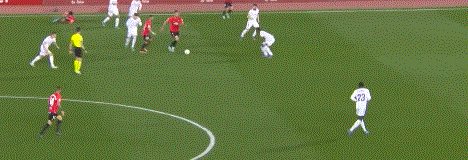 开云平台-【西甲】本泽马双响破两纪录+助攻+伤退 皇马3比0胜